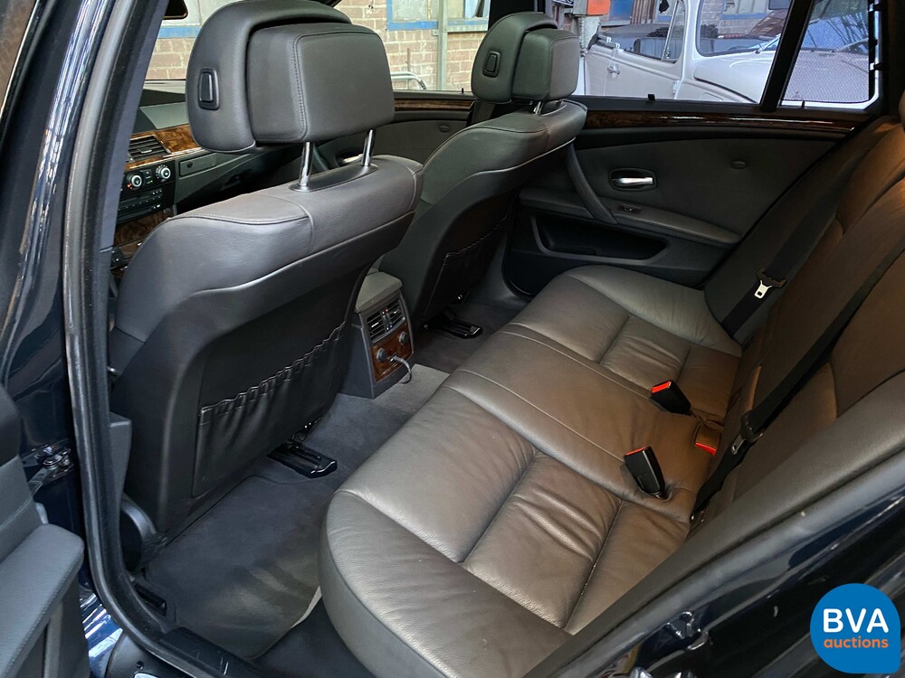 BMW 530i xDrive Touring High Executive E61 LCI 272pk 2007 -YOUNGTIMER-.