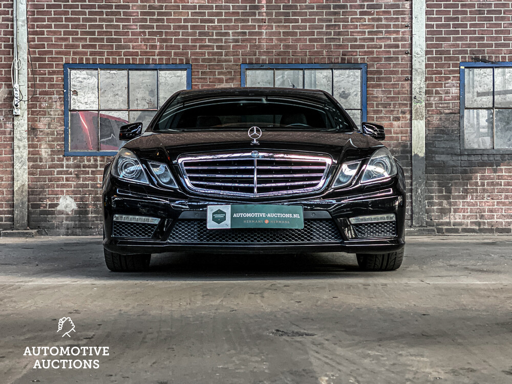 Mercedes Benz E63 AMG 525 PS 525 PS 2010.