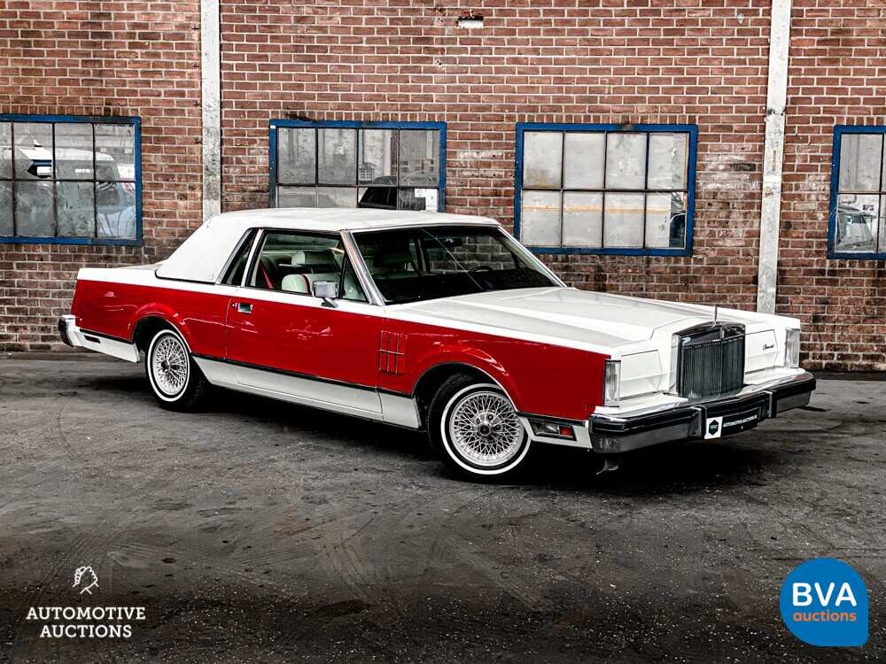 Lincoln Continental Mark VI 2D Coupe ''Bill Blass'' Edition 199hp 1982.