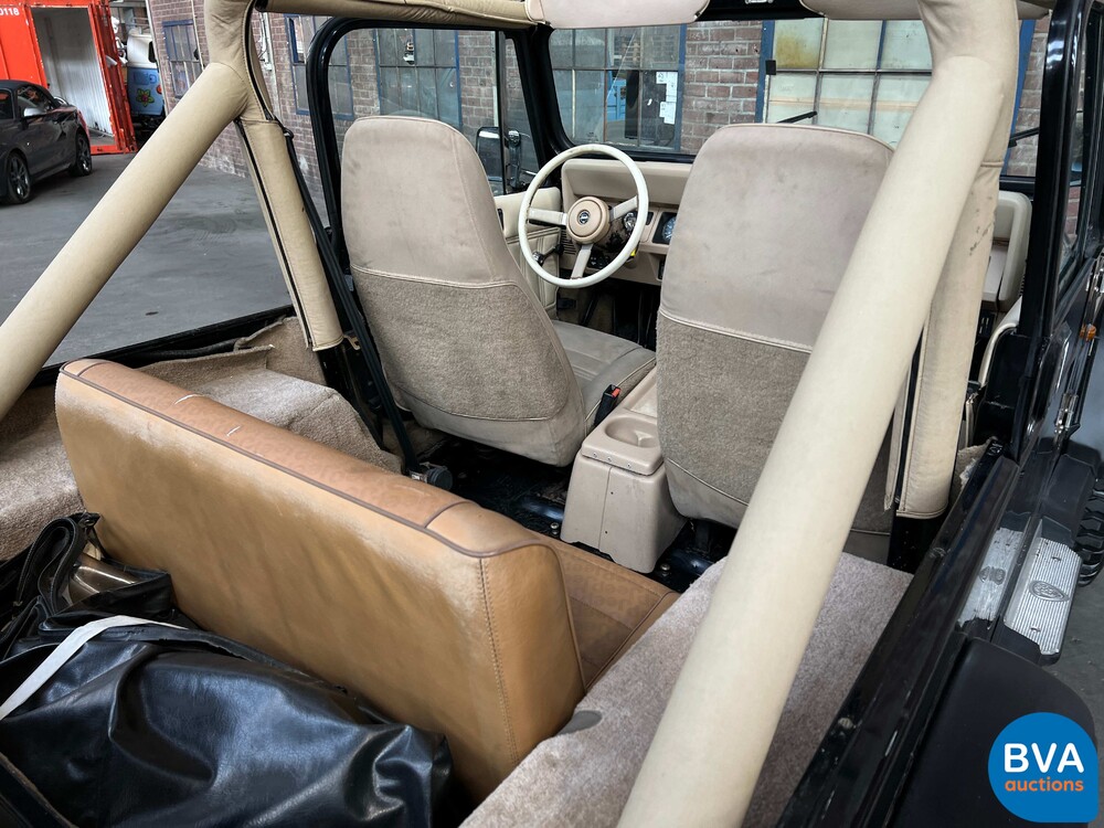 Jeep Wrangler Laredo 2.5 121pk Org. Nederlands 1989, XN-71-SY