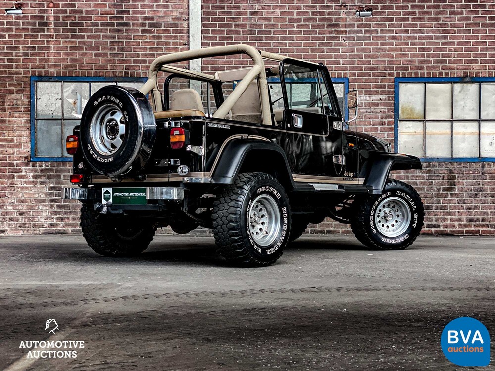 Jeep Wrangler Laredo 2.5 121pk Org. Nederlands 1989, XN-71-SY