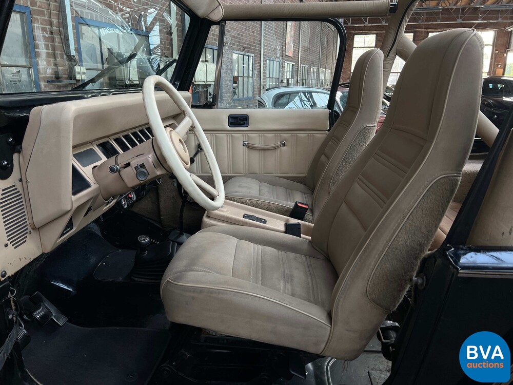 Jeep Wrangler Laredo 2.5 121pk Org. Nederlands 1989, XN-71-SY