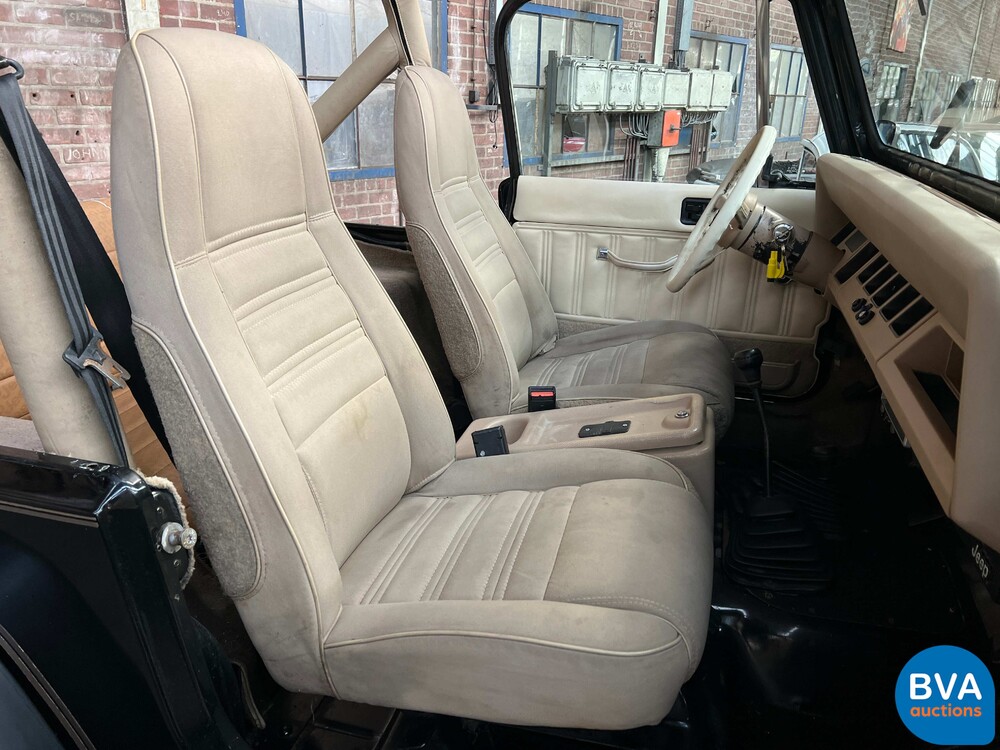 Jeep Wrangler Laredo 2.5 121pk Org. Nederlands 1989, XN-71-SY