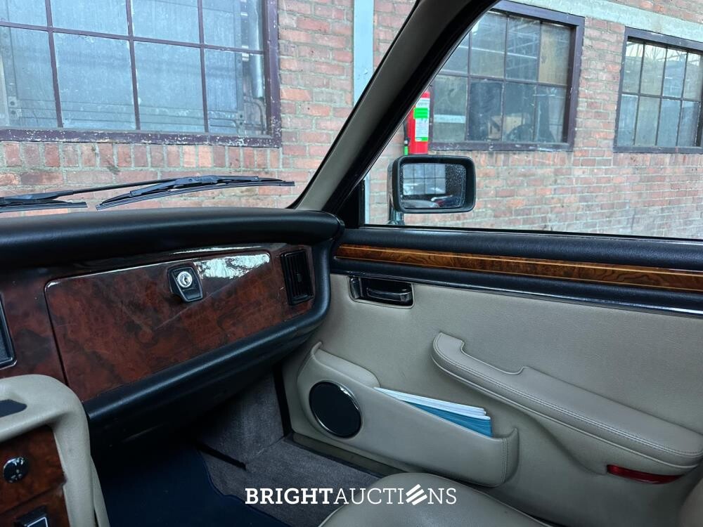 Daimler Double Six 6.0 V12 U9 318pk 1988, 91-HV-BN Youngtimer