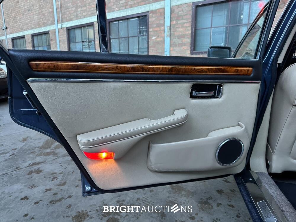 Daimler Double Six 6.0 V12 U9 318pk 1988, 91-HV-BN Youngtimer