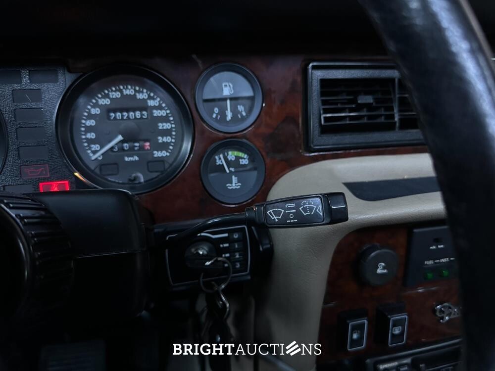 Daimler Double Six 6.0 V12 U9 318pk 1988, 91-HV-BN Youngtimer