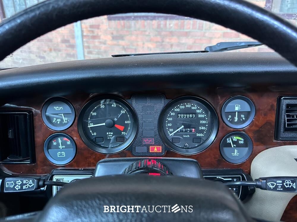 Daimler Double Six 6.0 V12 U9 318pk 1988, 91-HV-BN Youngtimer