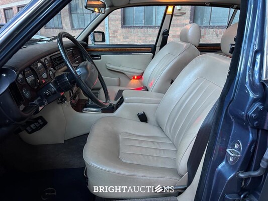 Daimler Double Six 6.0 V12 U9 318pk 1988, 91-HV-BN Youngtimer