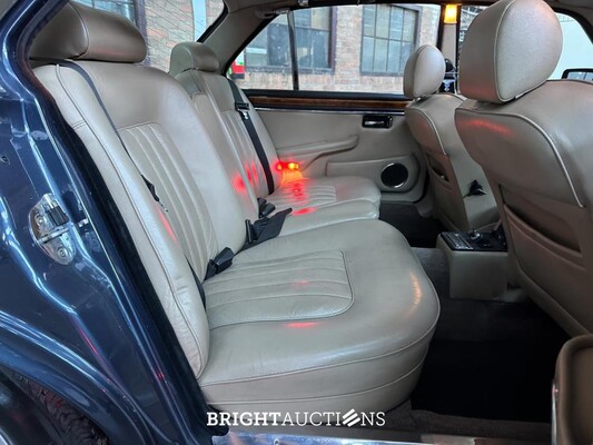 Daimler Double Six 6.0 V12 U9 318pk 1988, 91-HV-BN Youngtimer