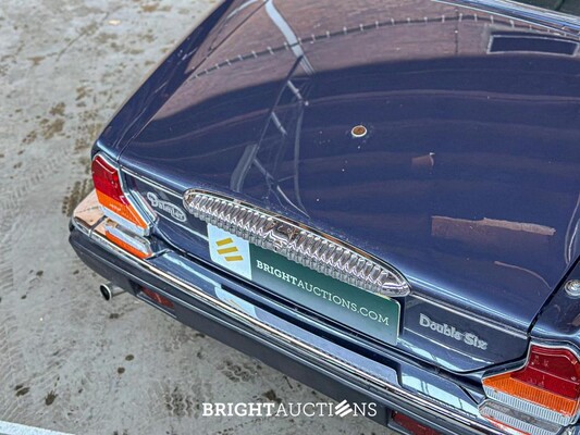 Daimler Double Six 6.0 V12 U9 318pk 1988, 91-HV-BN Youngtimer