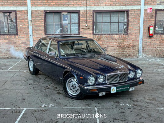 Daimler Double Six 6.0 V12 U9 318pk 1988, 91-HV-BN Youngtimer