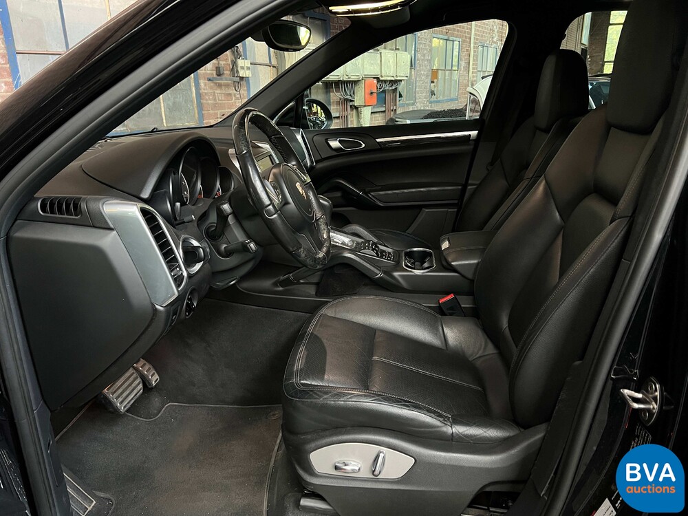 Porsche Cayenne S 4.8 V8 400pk 2010, 07-RFT-8