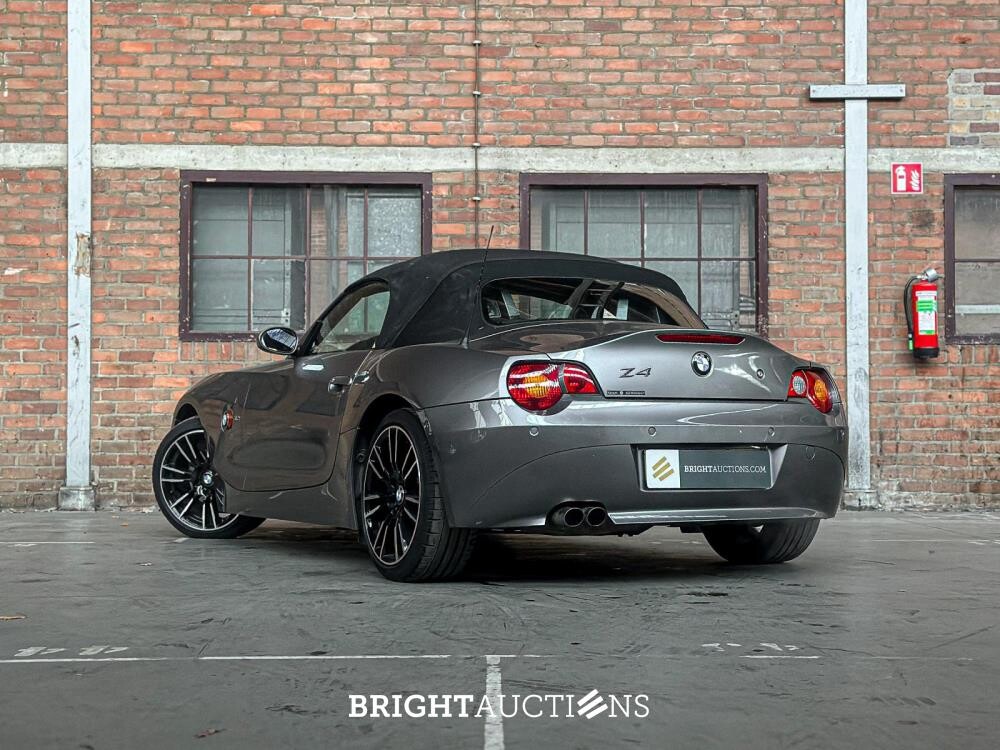 BMW Z4 Roadster 3.0i S 231pk 2004 (Hardtop + Softtop) Origineel-NL, 36-NV-HZ Youngtimer
