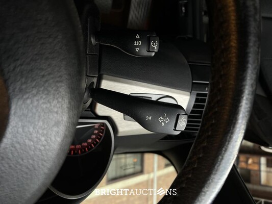 BMW Z4 Roadster 3.0i S 231pk 2004 (Hardtop + Softtop) Origineel-NL, 36-NV-HZ Youngtimer