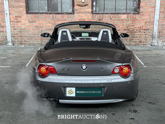 BMW Z4 Roadster 3.0i S 231pk 2004 (Hardtop + Softtop) Origineel-NL, 36-NV-HZ Youngtimer