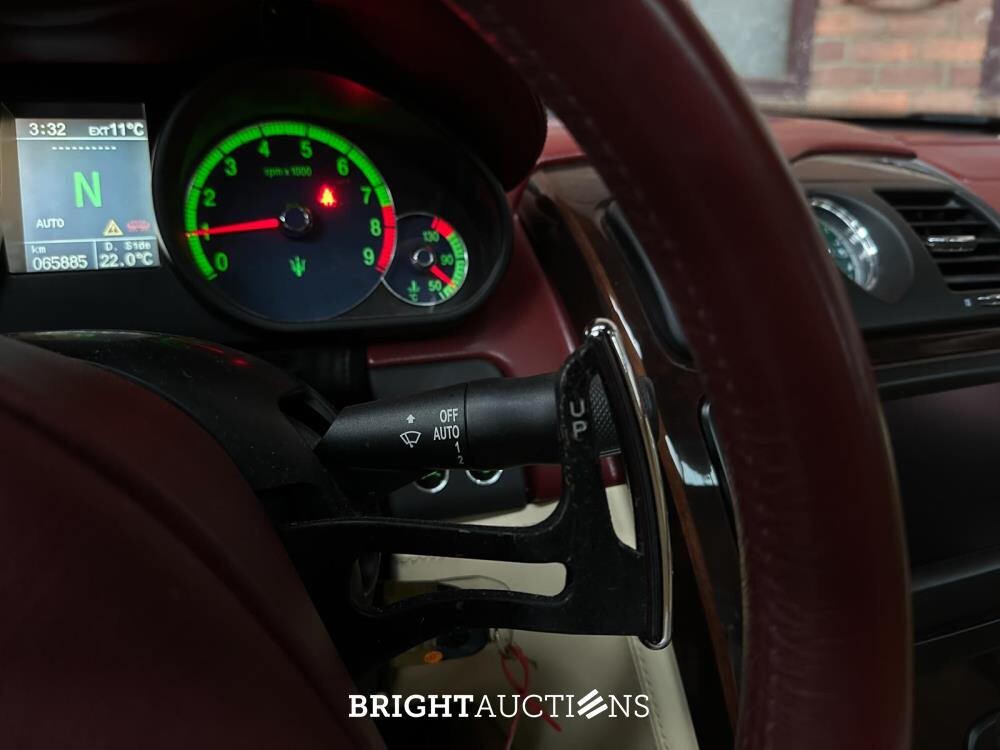 Maserati Quattroporte 4.2 V8 400PK 2004 Youngtimer (66.000 km)