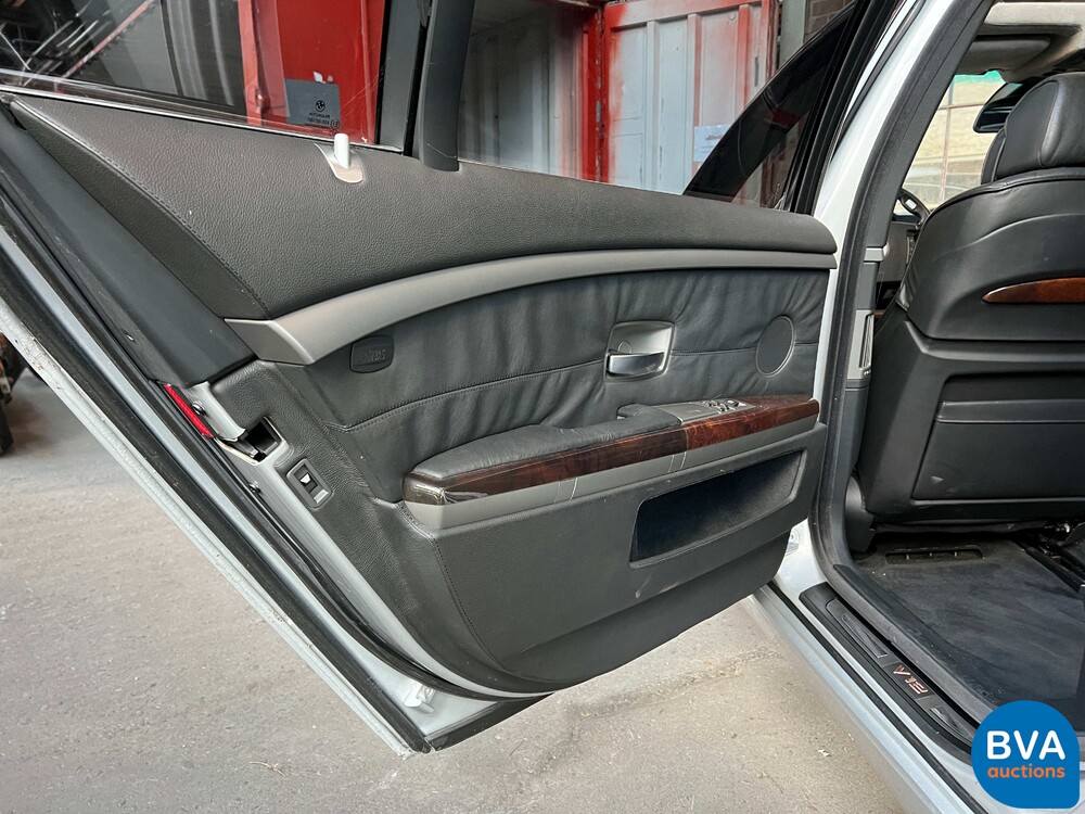 BMW 760Li E65 6.0 V12 445pp 2004 YOUNGTIMER