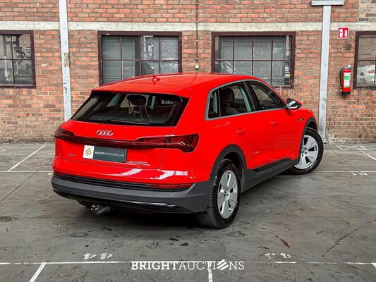 Audi e-tron 50 Quattro Edition 71 kWh 313pk 2020 (Origineel-NL), J-388-LL