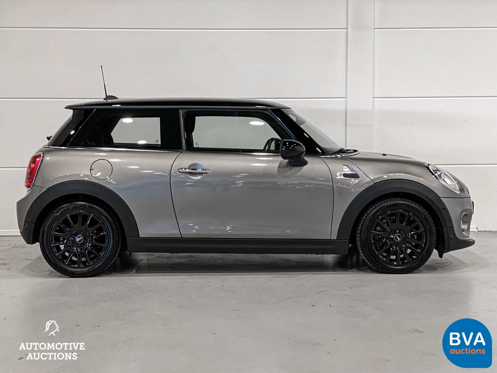 Mini Cooper 1.5 Chile Serious Business 136hp 2016, RG-118-Z.