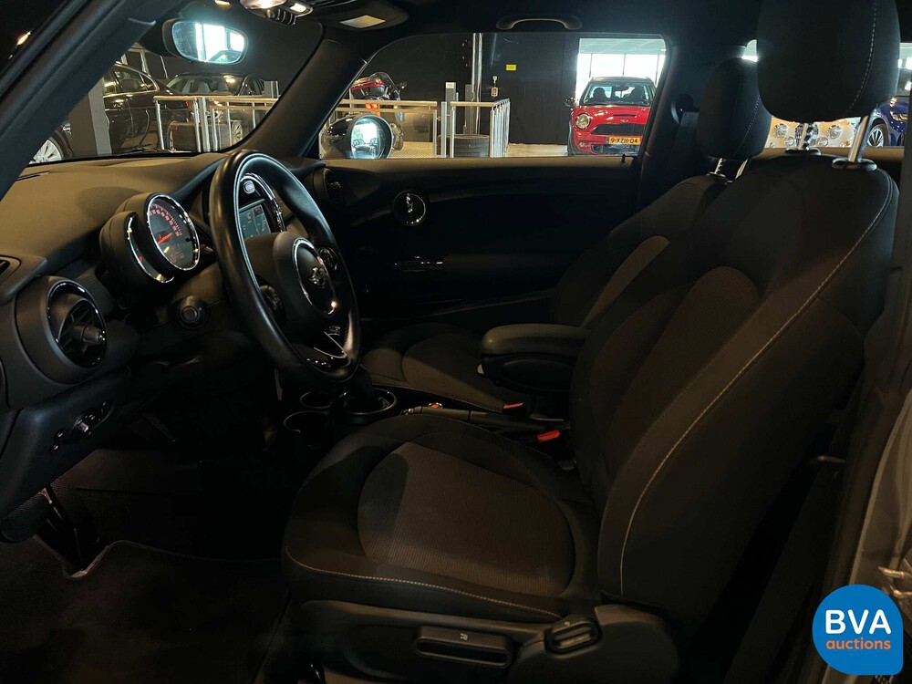 Mini Cooper 1.5 Chile Serious Business 136hp 2016, RG-118-Z.