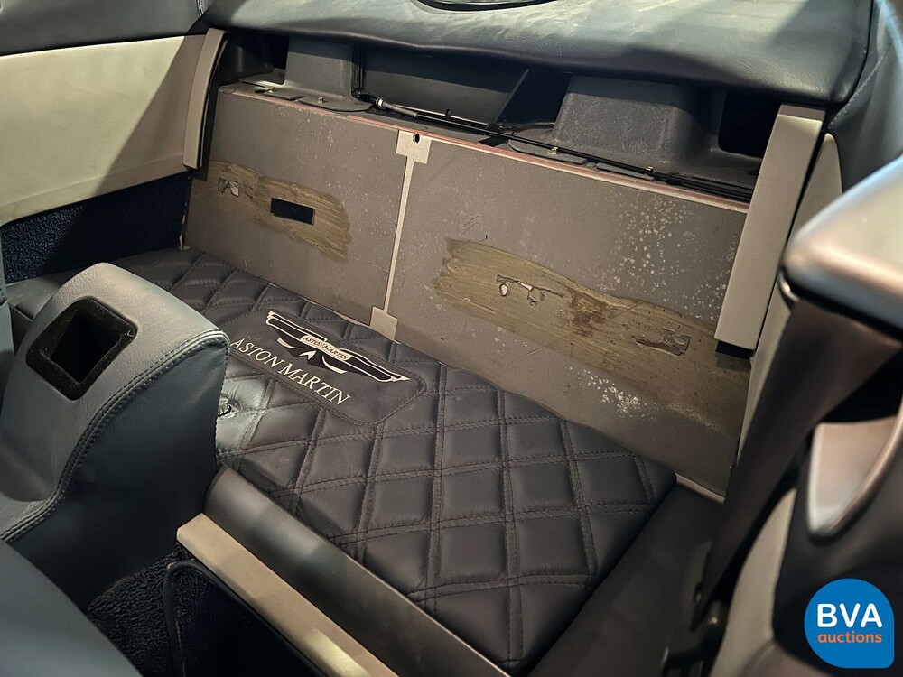 Aston Martin Vanquish 5.9 V12 466hp 2003.