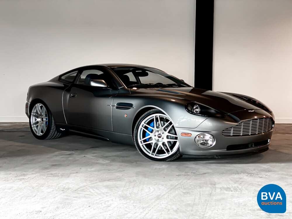 Aston Martin Vanquish 5.9 V12 466hp 2003.