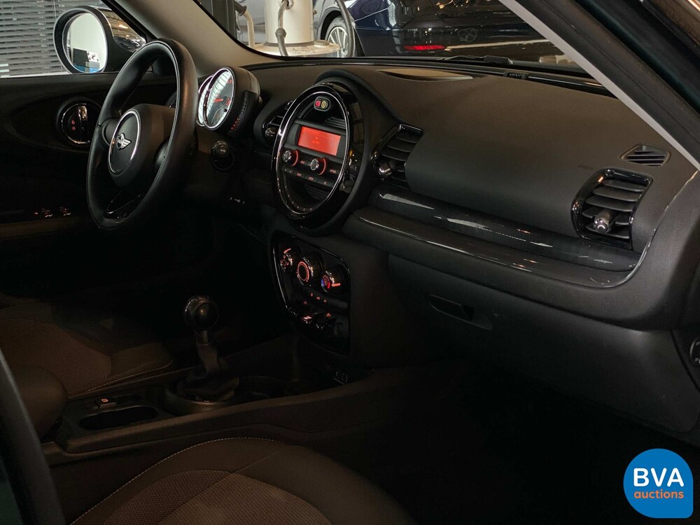 Mini Clubman 1.5D 116hp 2016 British Racing Green Mini Cooper.