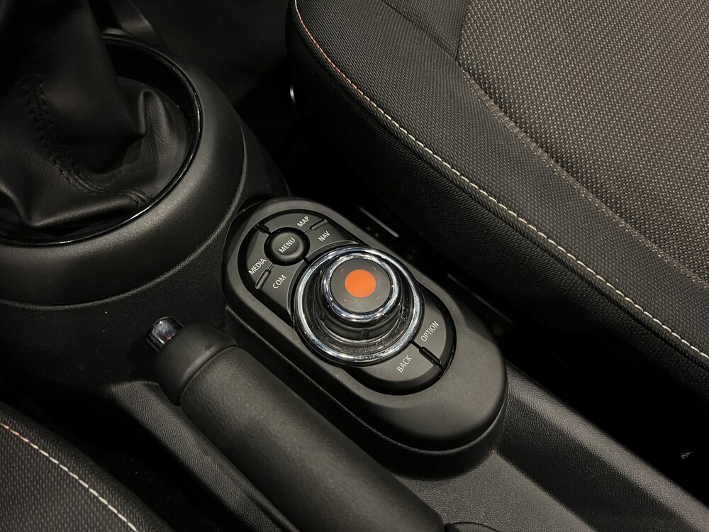 Mini one 1.5 Pepper Cabriolet 102hp 2020, K-399-ZZ.