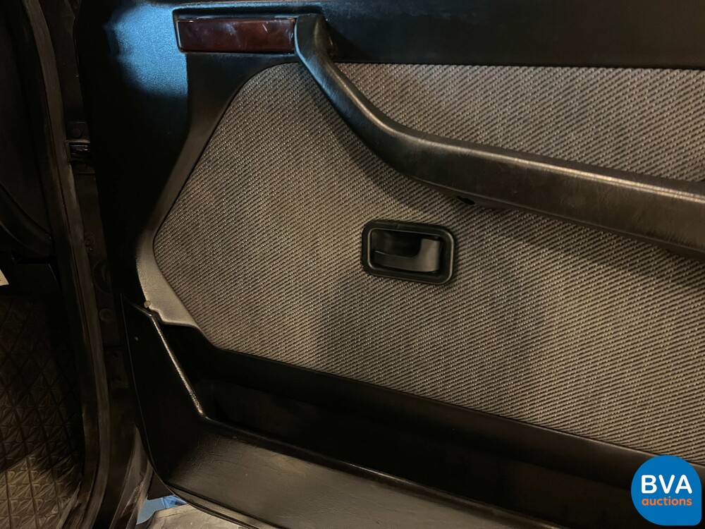 Mercedes-Benz 300TD Garrett GT32 turbo / OM606 engine G-Class (1994 model) 250hp.