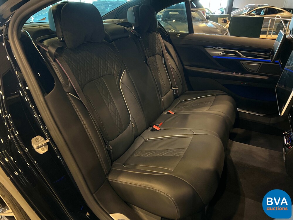 BMW 740Li xDrive M-Sport 340pk GARANTIE 7-Serie 2021, L-303-RB