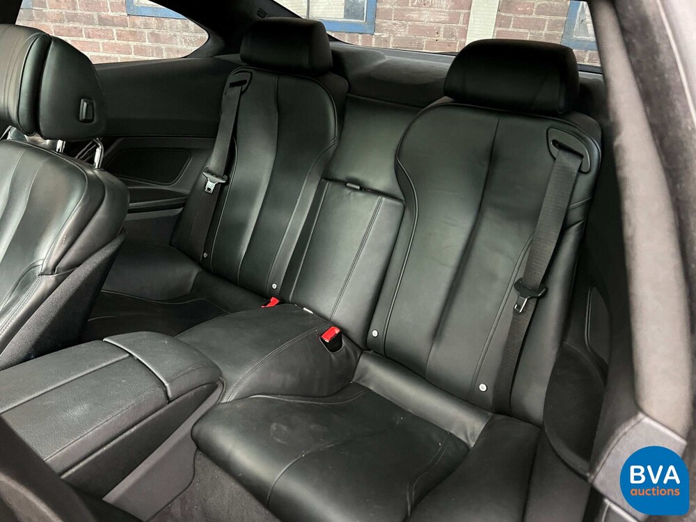 BMW 650i xDrive Coupe High Executive M-sport 6-Serie 450pk 2012