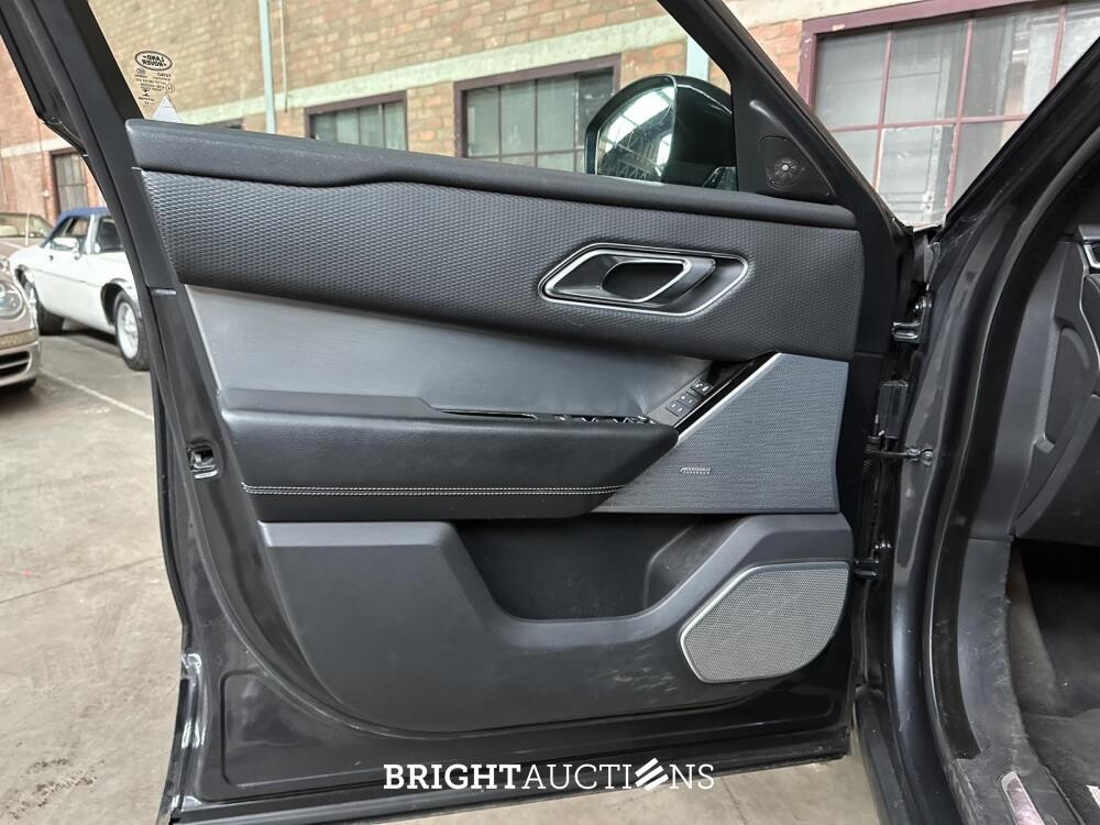 Land Rover Range Rover Velar 2.0 I4 AWD R-Dynamic SE 241pk 2017 (Origineel-NL), PX-296-F