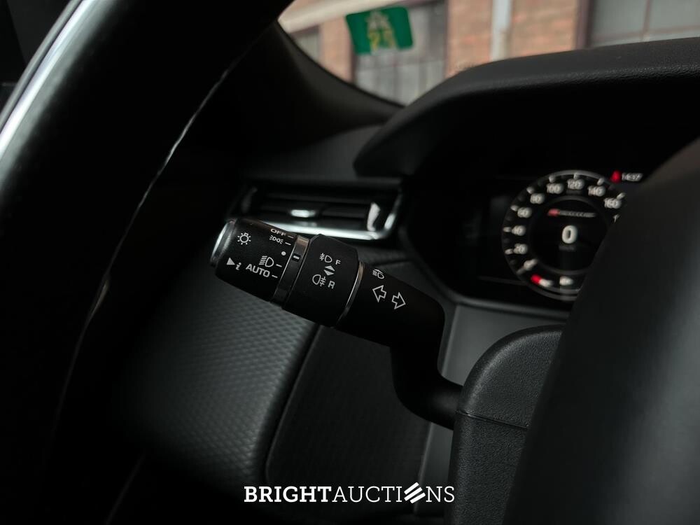 Land Rover Range Rover Velar 2.0 I4 AWD R-Dynamic SE 241pk 2017 (Origineel-NL), PX-296-F