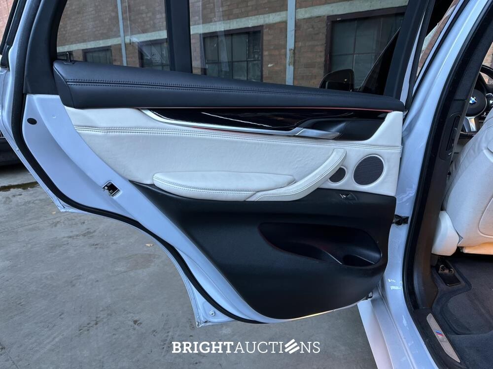 BMW X5 xDrive50i 4.4 V8 M-Sport High Executive F15 449pk 2017, K-353-TD