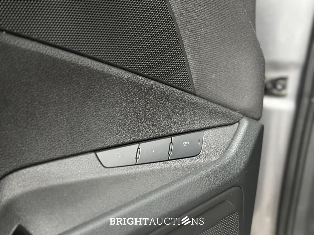 Audi E-tron 50 quattro Business edition 71 kWh 313pk 2020 (Origineel-NL+1e eigenaar), K-238-JJ