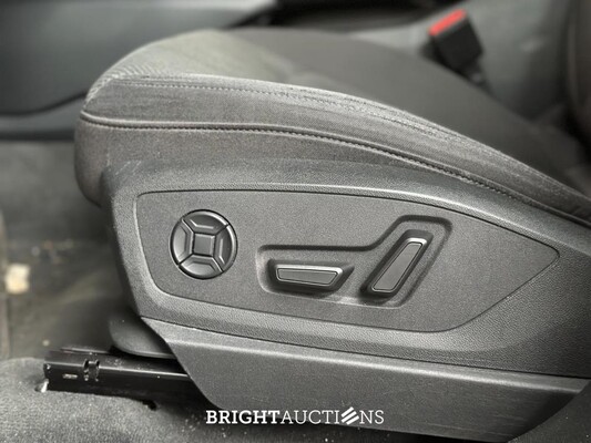 Audi E-tron 50 quattro Business edition 71 kWh 313pk 2020 (Origineel-NL+1e eigenaar), K-238-JJ