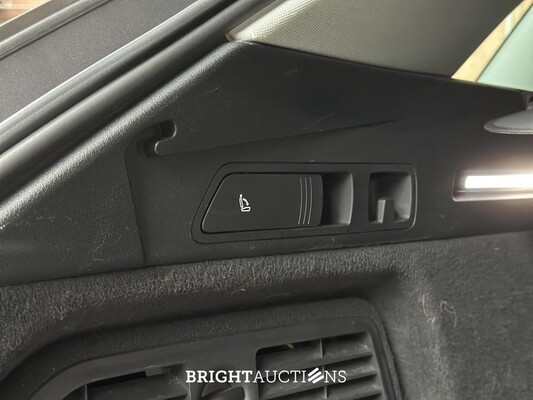 Audi E-tron 50 quattro Business edition 71 kWh 313pk 2020 (Origineel-NL+1e eigenaar), K-238-JJ