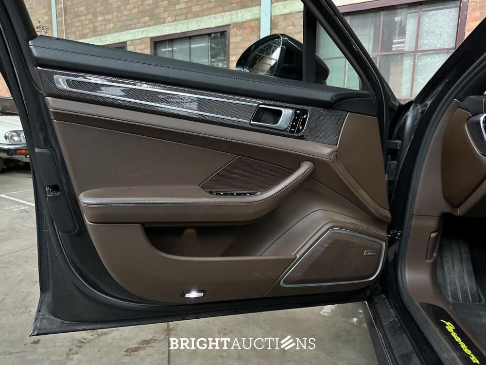 Porsche Panamera 4 E-Hybrid Executive 2.9 V6 Sport-Chrono 470hp 2017 (Original-NL & 1st Owner), RG-203-N