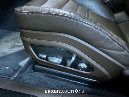 Porsche Panamera 4 E-Hybrid Executive 2.9 V6 Sport-Chrono 470pk 2017 (Origineel-NL & 1e Eigenaar), RG-203-N