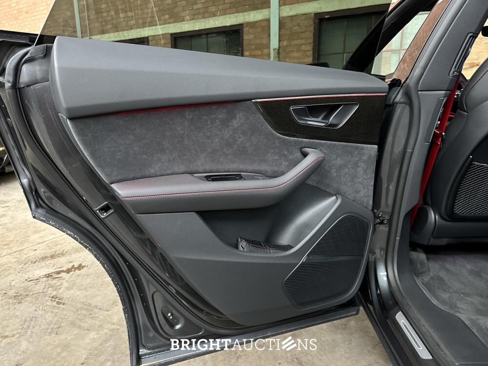 Audi Q8 60 TFSIe Competition 490HP 2025, HPT-80-V Herstellergarantie