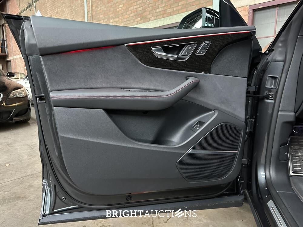 Audi Q8 60 TFSIe Competition 490HP 2025, HPT-80-V Herstellergarantie