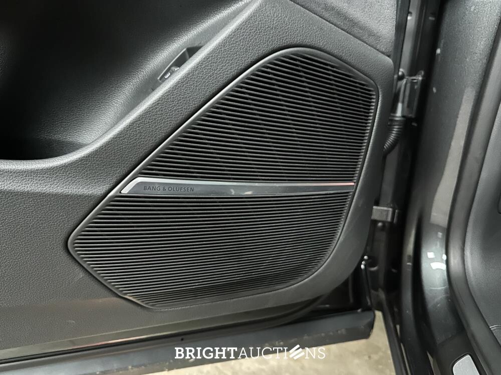 Audi Q8 60 TFSIe Competition 490HP 2025, HPT-80-V Herstellergarantie