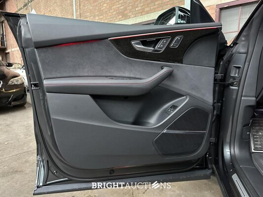 Audi Q8 60 TFSIe Competition 490PK 2025, HPT-80-V Fabrieksgarantie