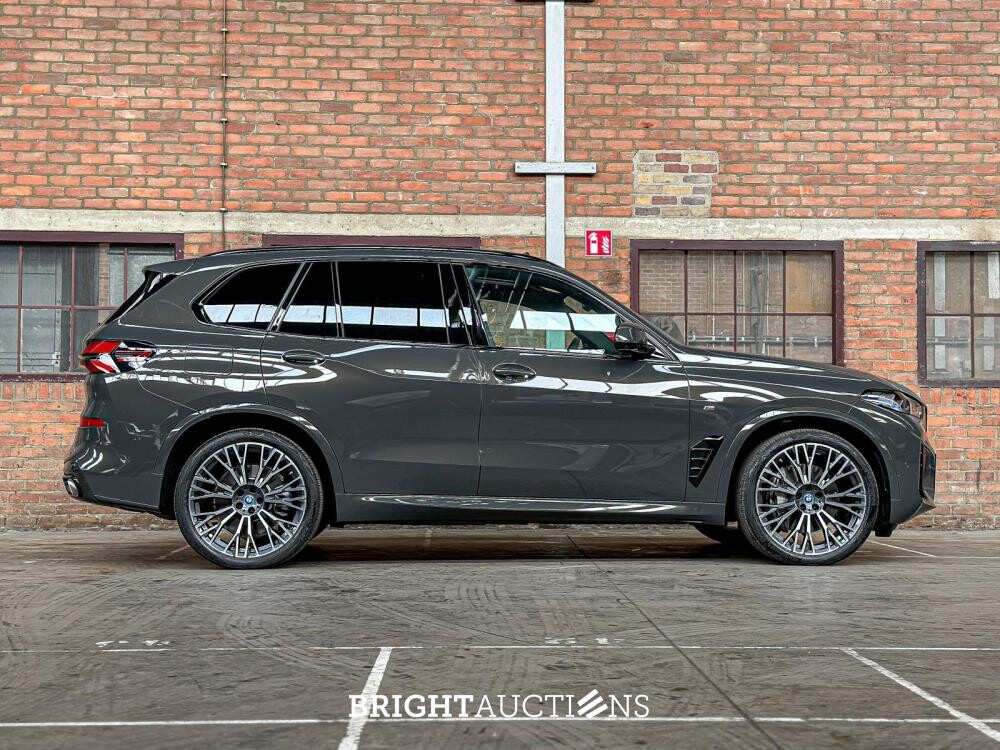 BMW X5 xDrive50e M-Sport 489pk 2025 (Fabrieksgarantie)