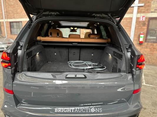 BMW X5 xDrive50e M-Sport 489pk 2025 (Fabrieksgarantie)