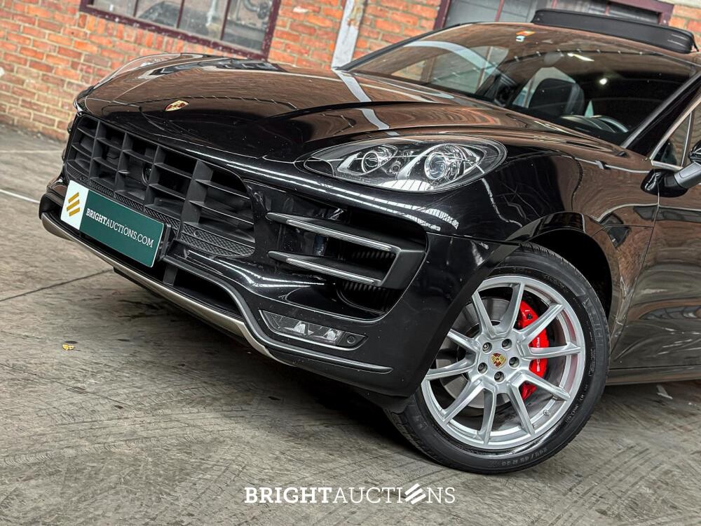 Porsche Macan Turbo 3.6 V6 400pk 2014 (Origineel-NL & 1e Eigenaar), 6-XSG-36
