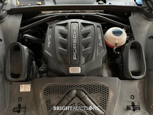 Porsche Macan Turbo 3.6 V6 400pk 2014 (Origineel-NL & 1e Eigenaar), 6-XSG-36