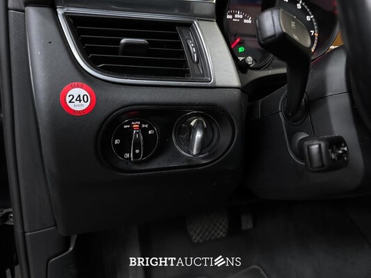 Porsche Macan Turbo 3.6 V6 400pk 2014 (Origineel-NL & 1e Eigenaar), 6-XSG-36