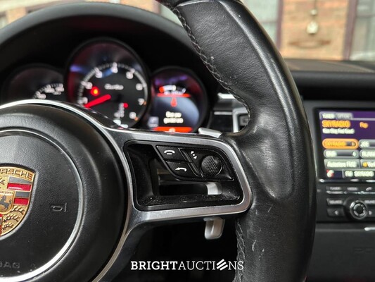 Porsche Macan Turbo 3.6 V6 400pk 2014 (Origineel-NL & 1e Eigenaar), 6-XSG-36