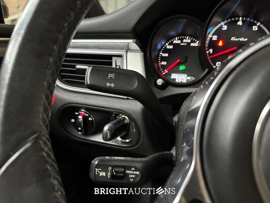 Porsche Macan Turbo 3.6 V6 400pk 2014 (Origineel-NL & 1e Eigenaar), 6-XSG-36